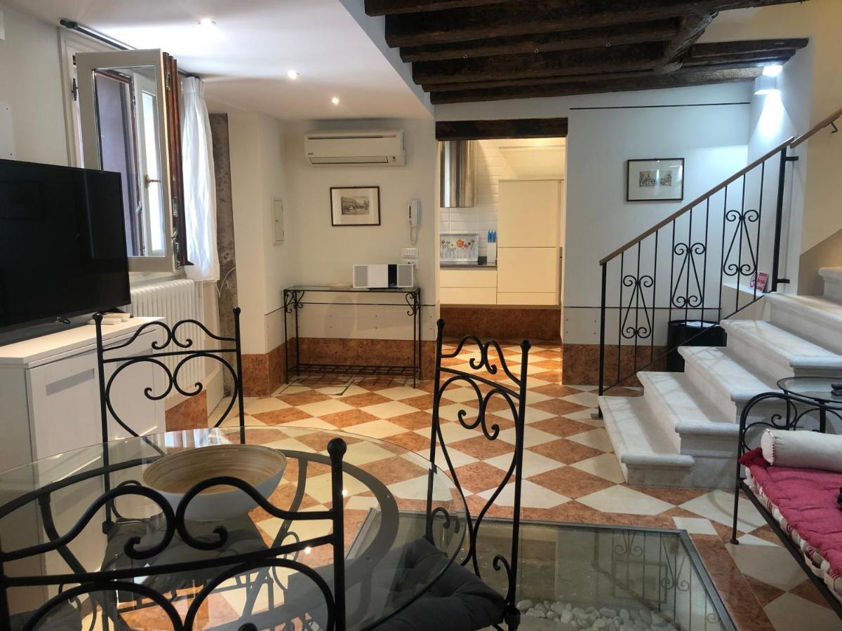 San Lorenzo - 5Min From St Mark'S Square Apartament Wenecja